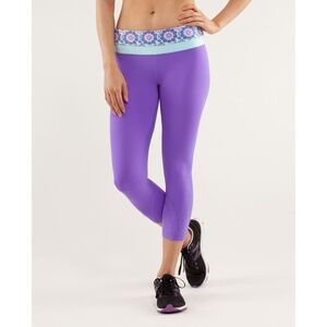 Lululemon Run Inspire Crop II Size 10 Leggings Twiggy Power Purple Aquamarine
